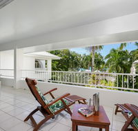 Poolside Apt in Alamanda Beachfront Resort 88 - Tourism Townsville