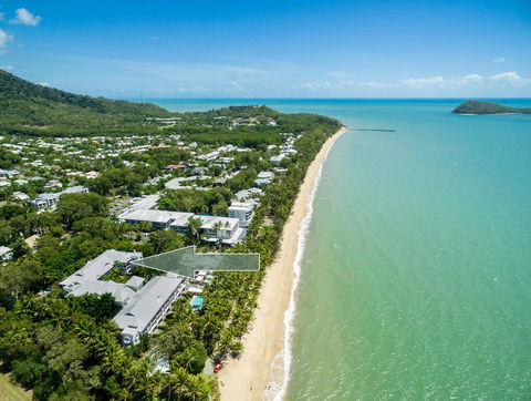 Poolside Apt In Alamanda Beachfront Resort (88) - Tourism Townsville 1