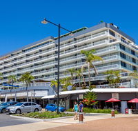 Port Pacific Resort - Tourism Townsville