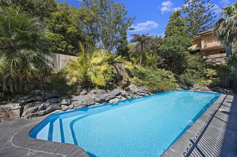 Portsea 16 14 Surf Street - Tourism Townsville 0