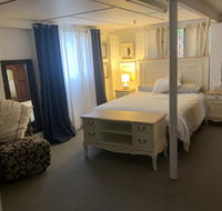 Private room downstairs area - Tourism Townsville