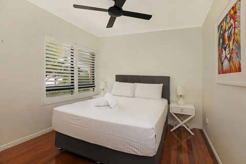 PRTFINO-THE ULTIMATE PENTHOUSE - Tourism Townsville 1