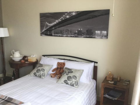 Pump Jack B&B - Tourism Townsville 2