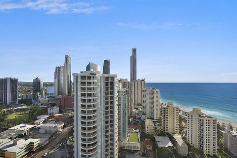 Q1 Resort Apartment, - Tourism Townsville 1