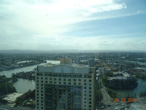 Q1 Resort Apartment, - Tourism Townsville 2