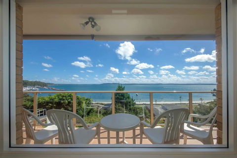Quarterdeck, Unit 3/12 Magnus Street - Tourism Townsville 0
