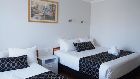Queanbeyan Motel - Tourism Townsville 3