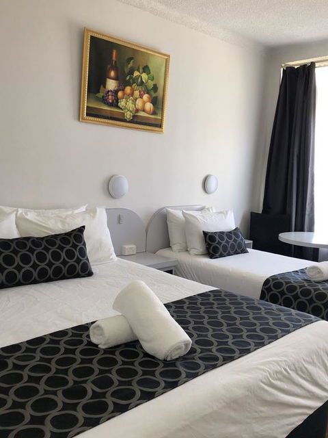 Queanbeyan Motel - Tourism Townsville 1