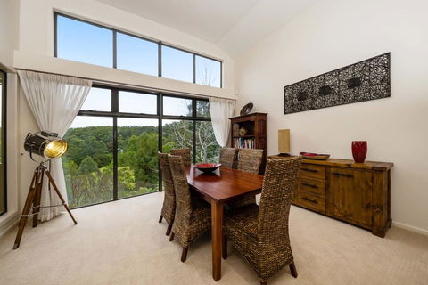 Ravensbourne Escape - Silverwood Lodge - Tourism Townsville 1