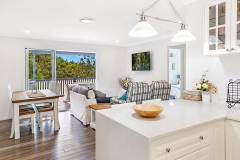Red Gum Cottage - Tourism Townsville 3