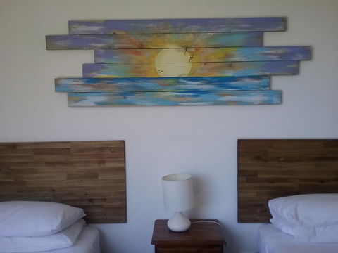 Red Star Hotel Palm Beach - Tourism Townsville 1