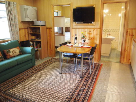Reidford Cottage - Dog Friendly - Tourism Townsville 3