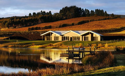 Relbia Lodge - Tourism Townsville 0