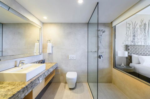 Rendezvous Hotel Perth Scarborough - Tourism Townsville 1