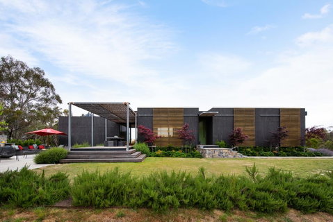 Ridge House - Tourism Townsville 0