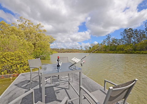 River Front Tranquil Retreat - Tourism Townsville 0