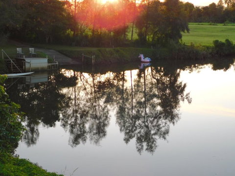 Riverbend Lodge - Tourism Townsville 0