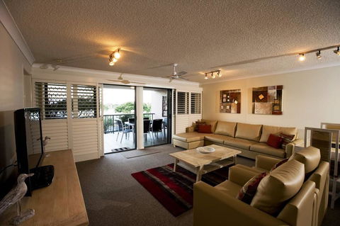 Riverdance Apartments - Tourism Townsville 1