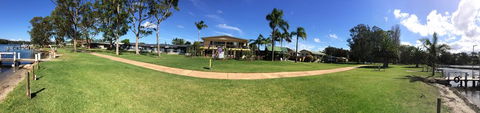 Riviera Caravan Park - Tourism Townsville 1
