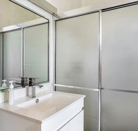 Ronald Avenue 57 - Tourism Townsville