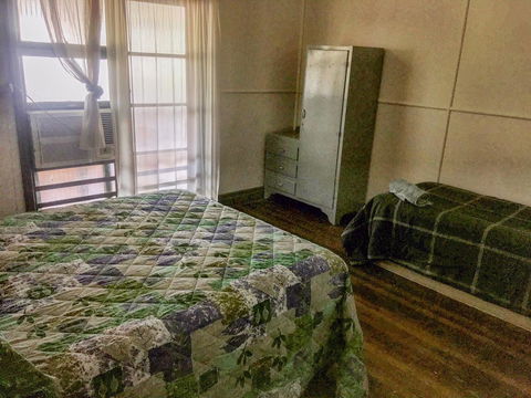 Royal Carrangarra Hotel - Tourism Townsville 3