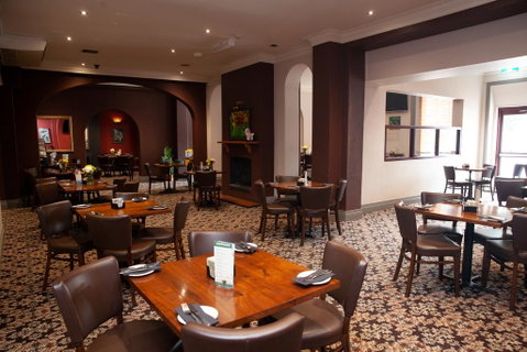 Royal Hotel Singleton - Tourism Townsville 1