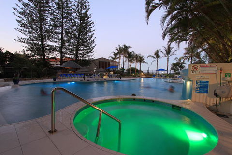 Royal Palm Resort On The Beach - Tourism Townsville 2
