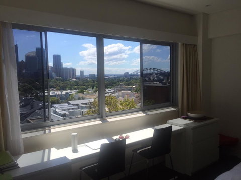 Rubys Room With A View @ Potts Point - Tourism Townsville 0