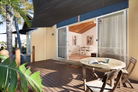 SAILS TWO - INVERLOCH - Tourism Townsville 0