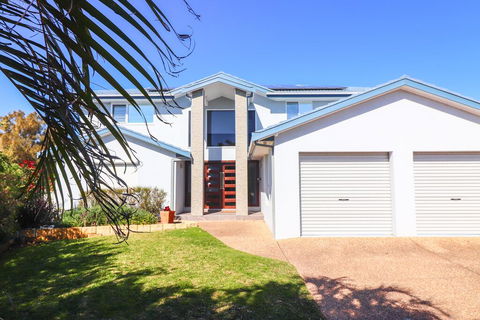 Saltwater Manor - Tourism Townsville 2