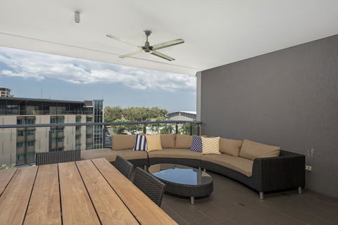 Saltwater Suites - 1,2 & 3 Bed Waterfront Apartments - Tourism Townsville 3