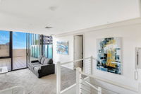 Sanctuary Apartments - City Point Bourke St