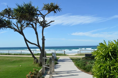Sanctuary Beach Resort - Tourism Townsville 0