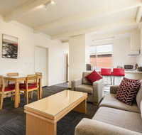 Sandbelt Club Hotel - Tourism Townsville