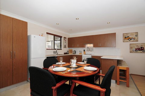 Sandy Feet Getaway - Tourism Townsville 3