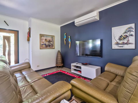 Sandy Feet Retreat Hervey Bay - Tourism Townsville 3