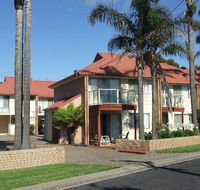 Sapphire Court - Tourism Townsville