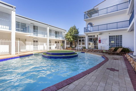 Scarborough Seaside Apartment 217 - Tourism Townsville 2