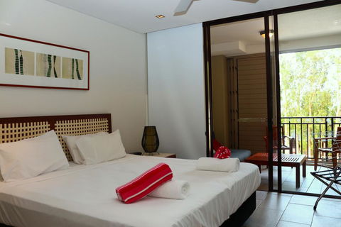 Sea Temple Private Studio 423 - Tourism Townsville 0