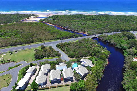 Seacove Resort - Tourism Townsville 2