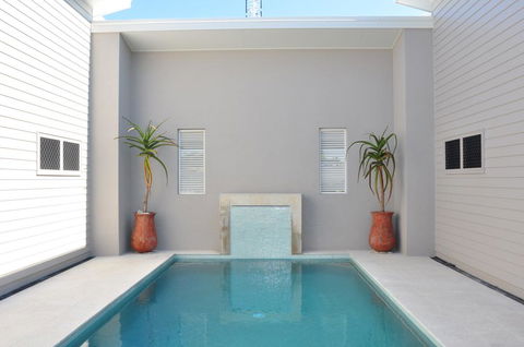 Seadaze 1 - Rainbow Beach, Gorgeous Unit Close To The Beach, Aircon, Pool - Tourism Townsville 3