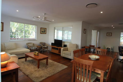 SEAMIST - Tourism Townsville 0