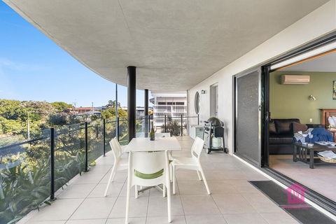 Seamist - Tourism Townsville 1