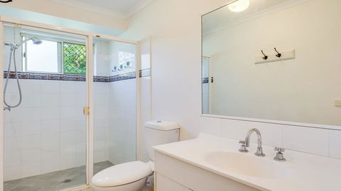 SECRET GARDEN - WiFi - Netflix - Pet Friendly - Tourism Townsville 1