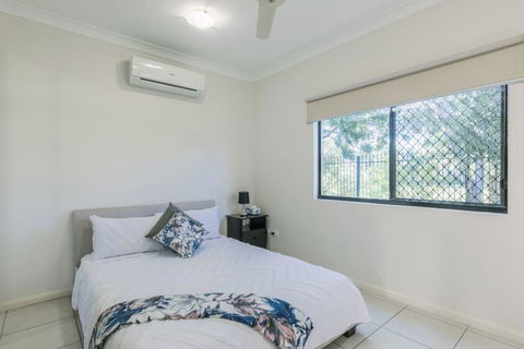 Secure 2 Bed Unit In Gray - Close Palmerston City - Tourism Townsville 2