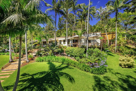 Sensom Luxury Bed And Breakfast - Tourism Townsville 0