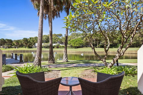 Serenity Bay Studio Apartment - Tourism Townsville 2