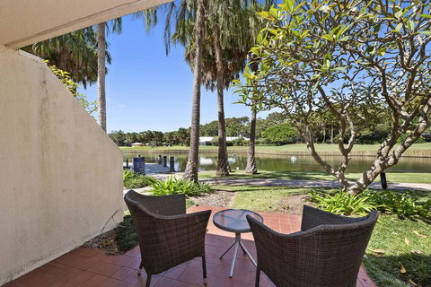 Serenity Bay Studio Apartment - Tourism Townsville 3