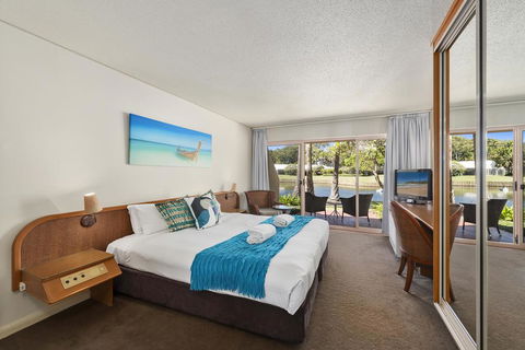 Serenity Bay Studio Apartment - Tourism Townsville 0