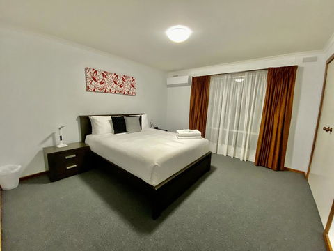 Sevens Avenue Guest House - Tourism Townsville 2